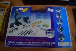 Deluxe Microscope Set