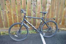 Carrera 1909 Bicycle - 22” Frame with Pannier Rack