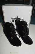 Joe Brown Lady’s Suede Ankle Boots Size : 5