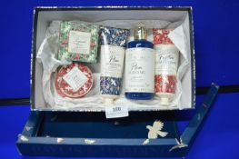 *Bayliss & Harding Fuzzy Duck Toiletry Giftset