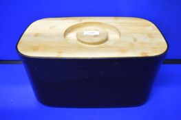 *Joseph Joseph Bread Bi with bamboo Lid