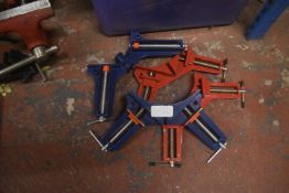 4x Corner Clamps