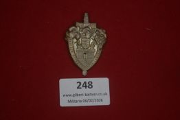 German regional commemorative hiking badge, shield-shaped with castle and vine motif, inscribed “