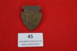 German 8th Kreisturnfest Hamm commemorative badge, shield-shaped bronze-toned example inscribed “