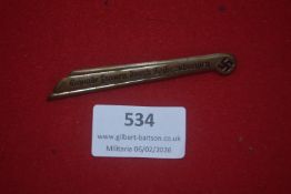 National Socialist women’s organisation tie / scarf pin, gilt bar form inscribed “Gesunde Frauen