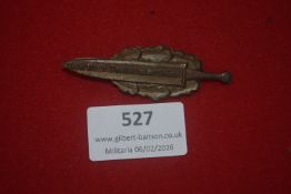 German patriotic tinnie, sword over oakleaf wreath bearing the inscription “Und Du bist Deutschlands