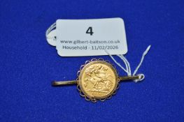 1910 Gold Half Sovereign with 9ct Gold Mount ~7g gross