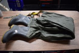 Set of Waders Size: 7