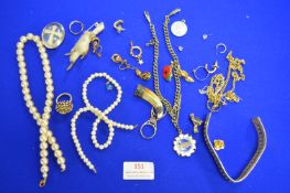 Assorted Vintage Costume Jewellery
