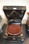 Columbia Portable Windup Gramophone with Records (working condition)