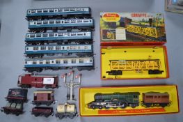 Triang Hornby BR Flying Scotsman & Tender, plus Giraffe Car Set, Assorted Carriage, etc.