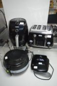 4x Kitchen Electricals Including Delonghi Four Slice Toaster