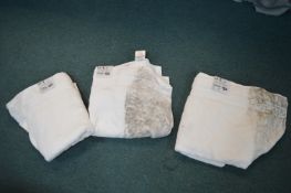 *3x Grandeur White Bath Towels 76x147cm (require washing)