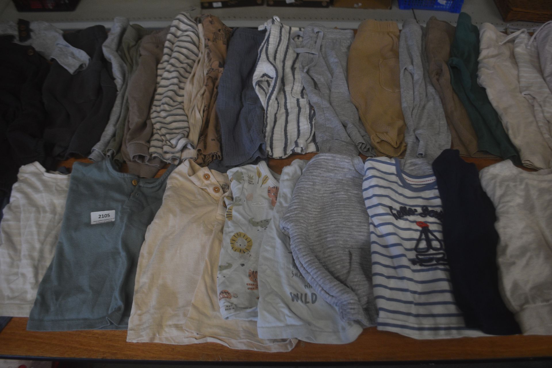 Quantity of 9-12 Month Old Clothing Including Trousers, T-Shirts, Jumpers, etc. George, F&F, H&M, - Image 3 of 4