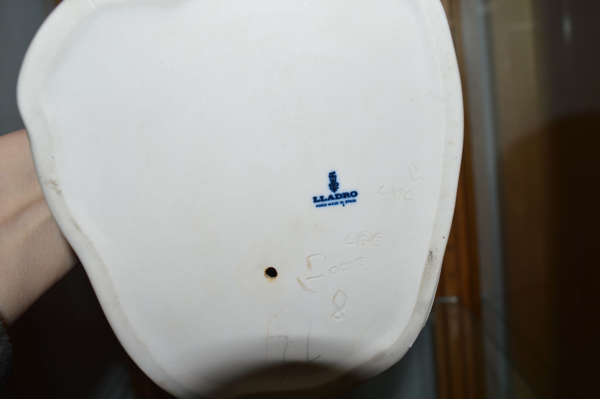 Lladro Figure of a Girl with Sheep - Image 2 of 2