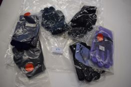 6x Pairs of Various Children’s Gloves