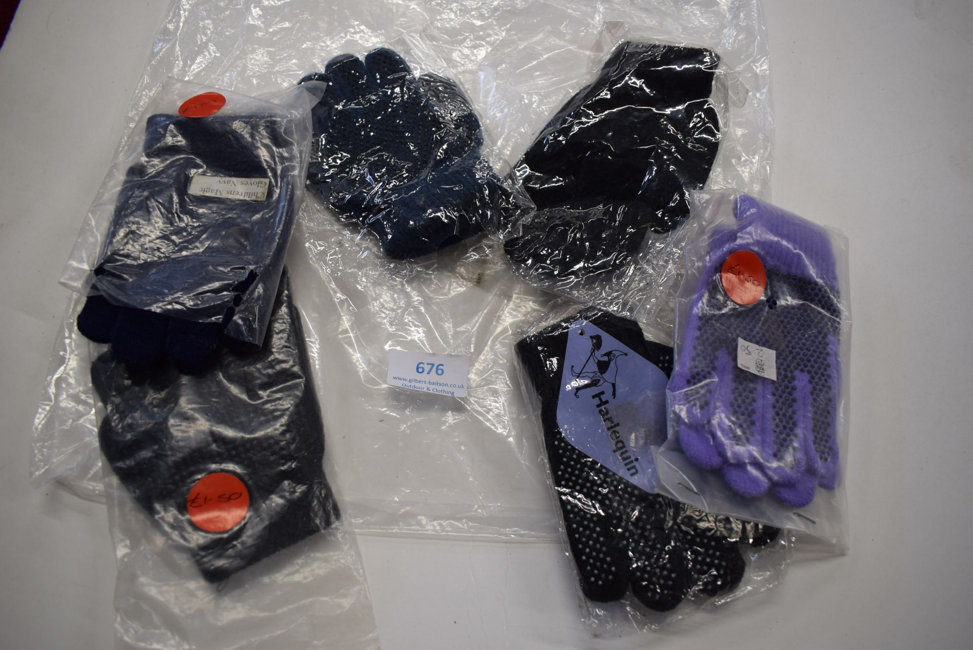 6x Pairs of Various Children’s Gloves