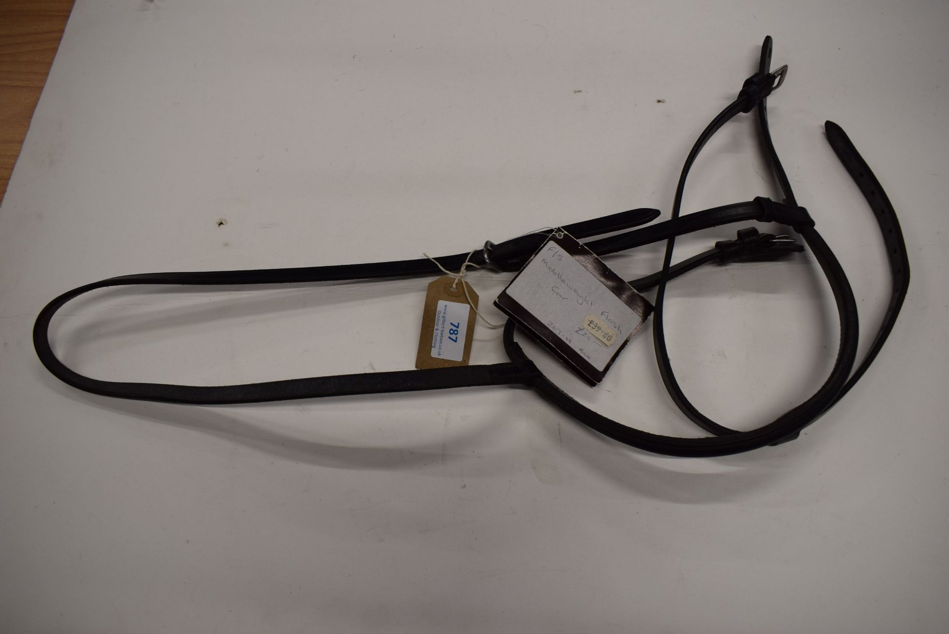 Sabre Noseband Middle Weight Flash Full Size Black No. 267-H