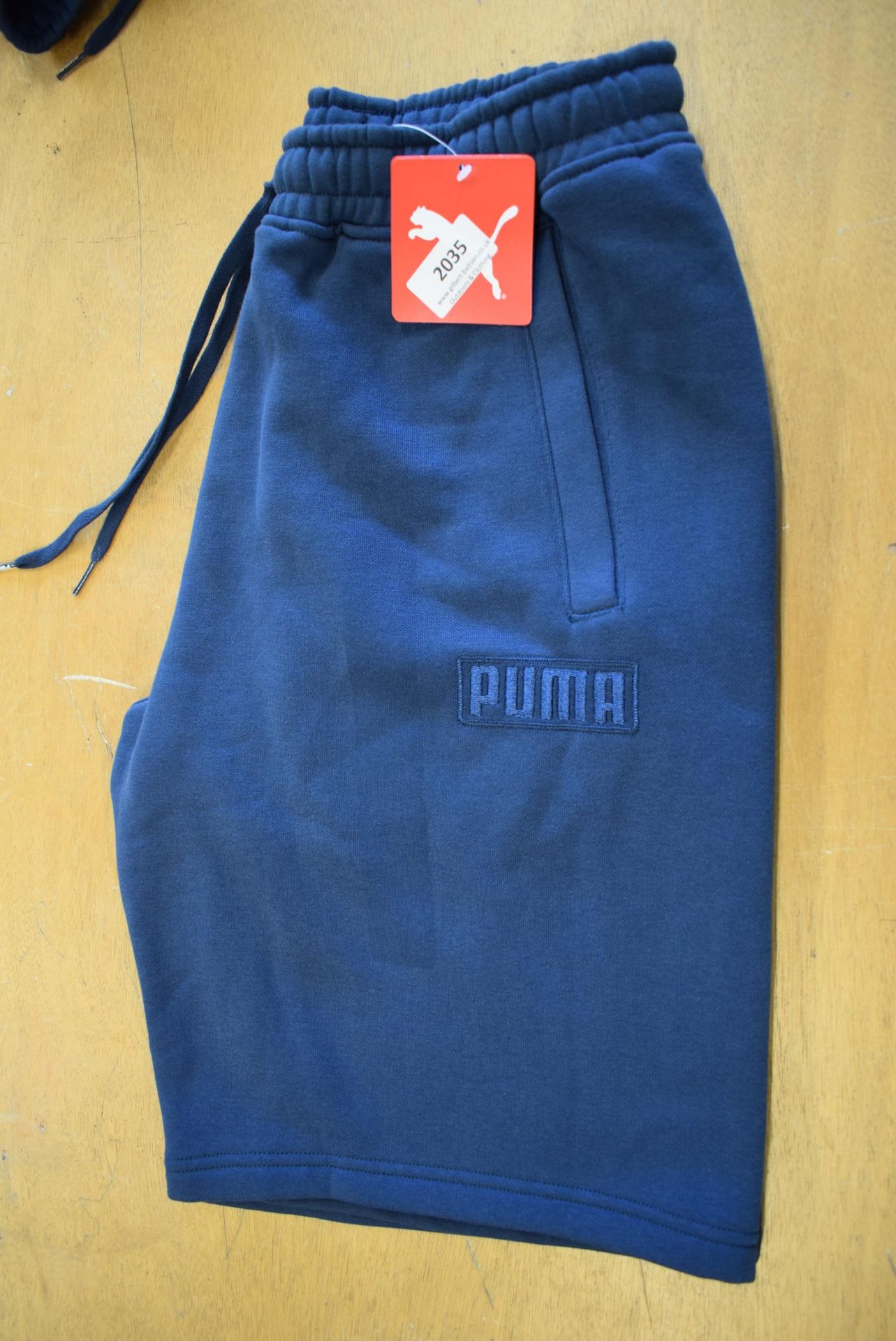 *Puma Navy Shorts Size: S