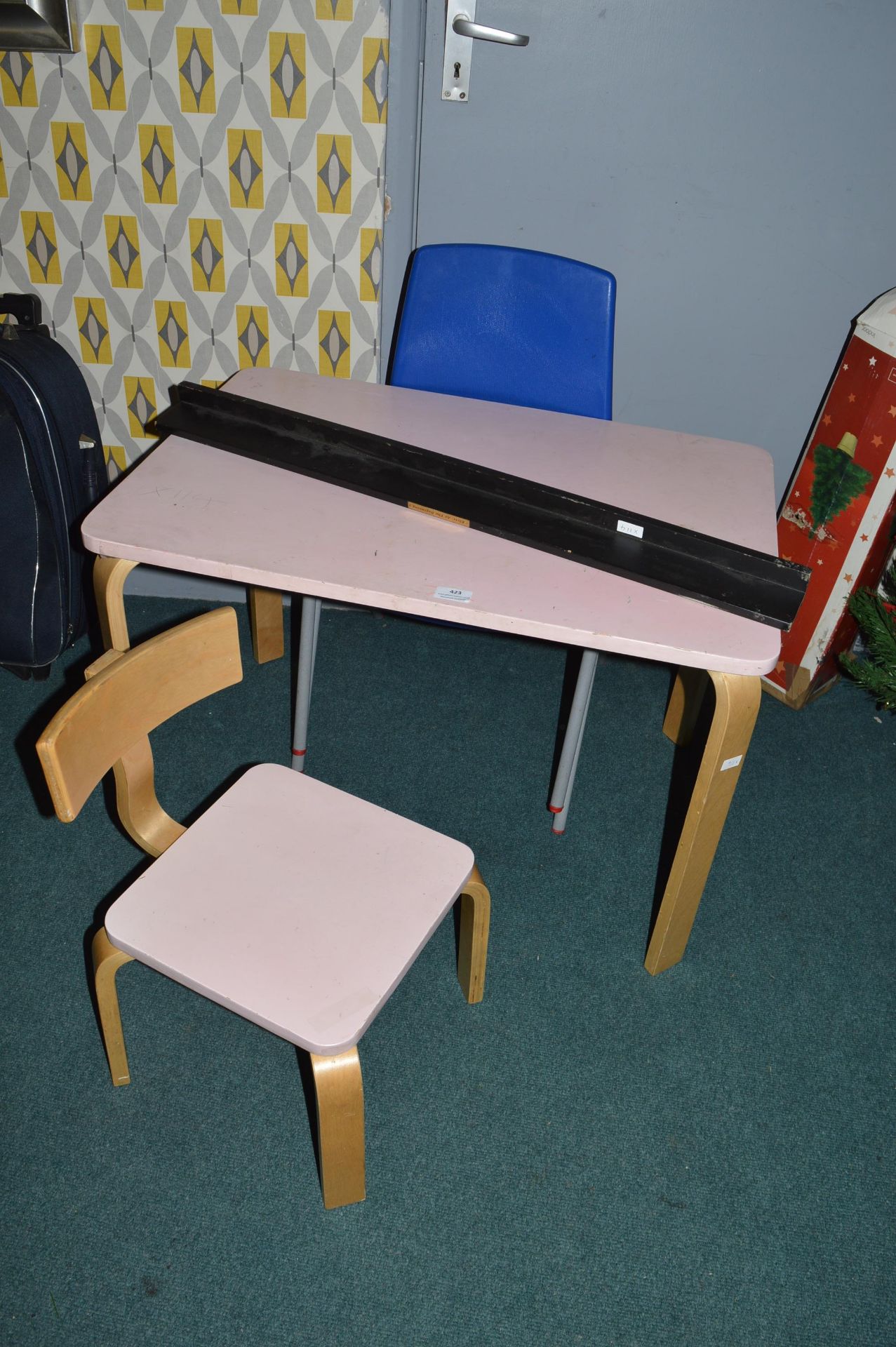 Kid’s Pine Painted Table plus 2x Stools