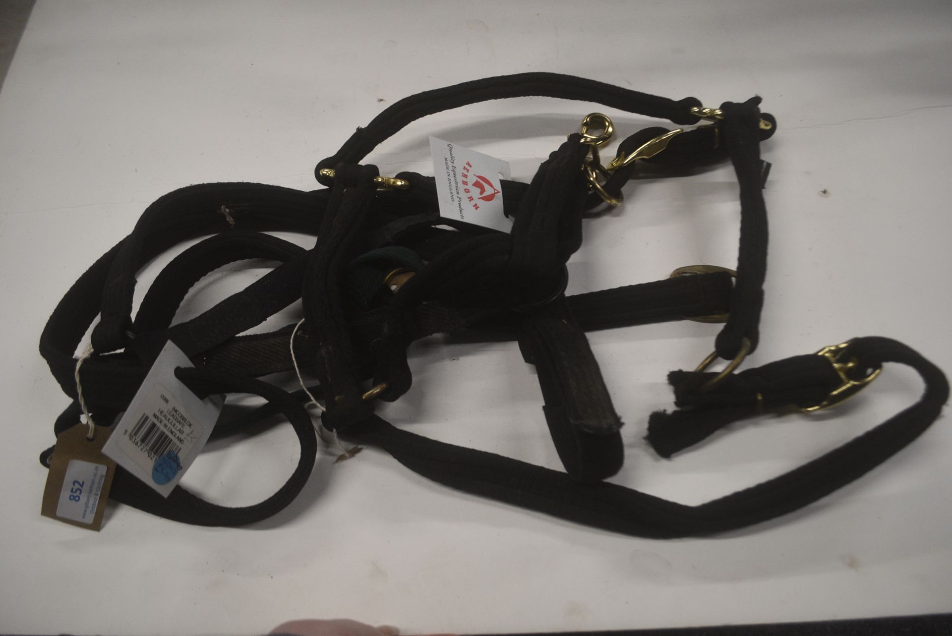 Quantity of Cob Size Head Collars in Various Design