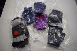 6x Pairs of Various Children’s Gloves