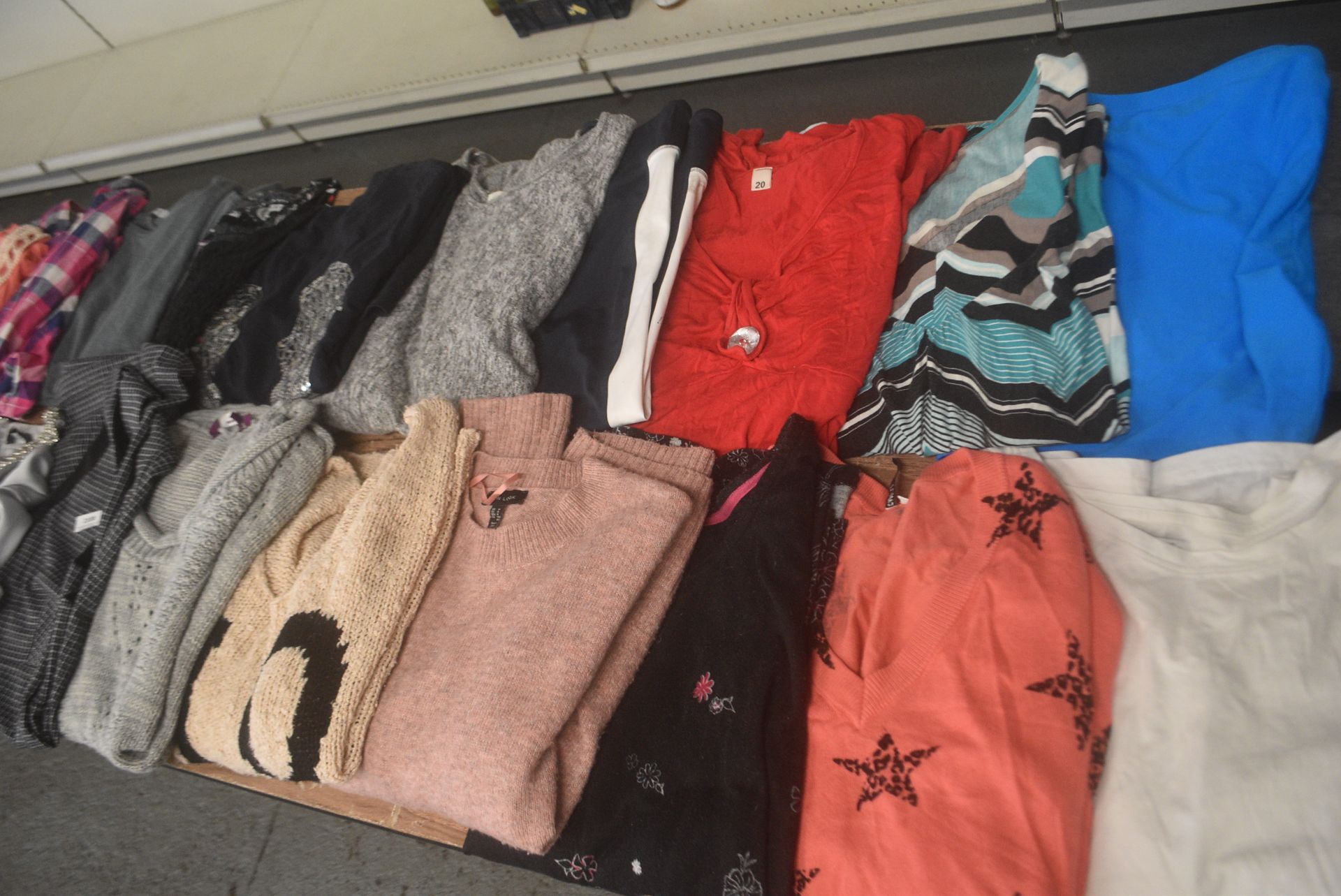 Quantity of Assorted Lady’s Clothing Sizes: 18 to 20, Including Simply Be, Dorothy Perkins, Apricot, - Image 2 of 4