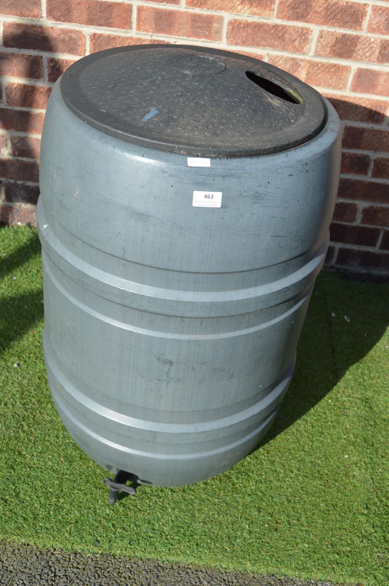 Garden Water Butt - Image 2 of 2