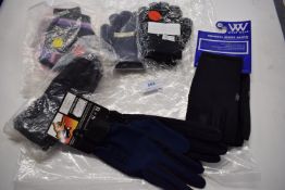 7x Pairs of Various Junior Gloves