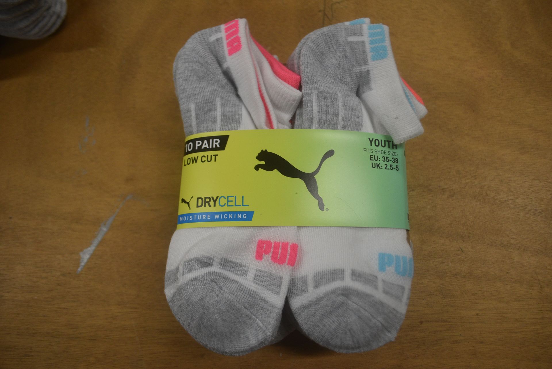 10x Pairs of Puma Kid’s Dry-Cell Low Cut Socks Size: 2.5-5 (light colourway)