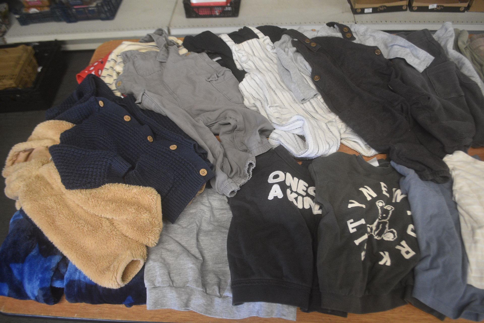 Quantity of 9-12 Month Old Clothing Including Trousers, T-Shirts, Jumpers, etc. George, F&F, H&M, - Image 2 of 4