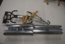 2x Pairs of Boot Pulls and a Boot Holder