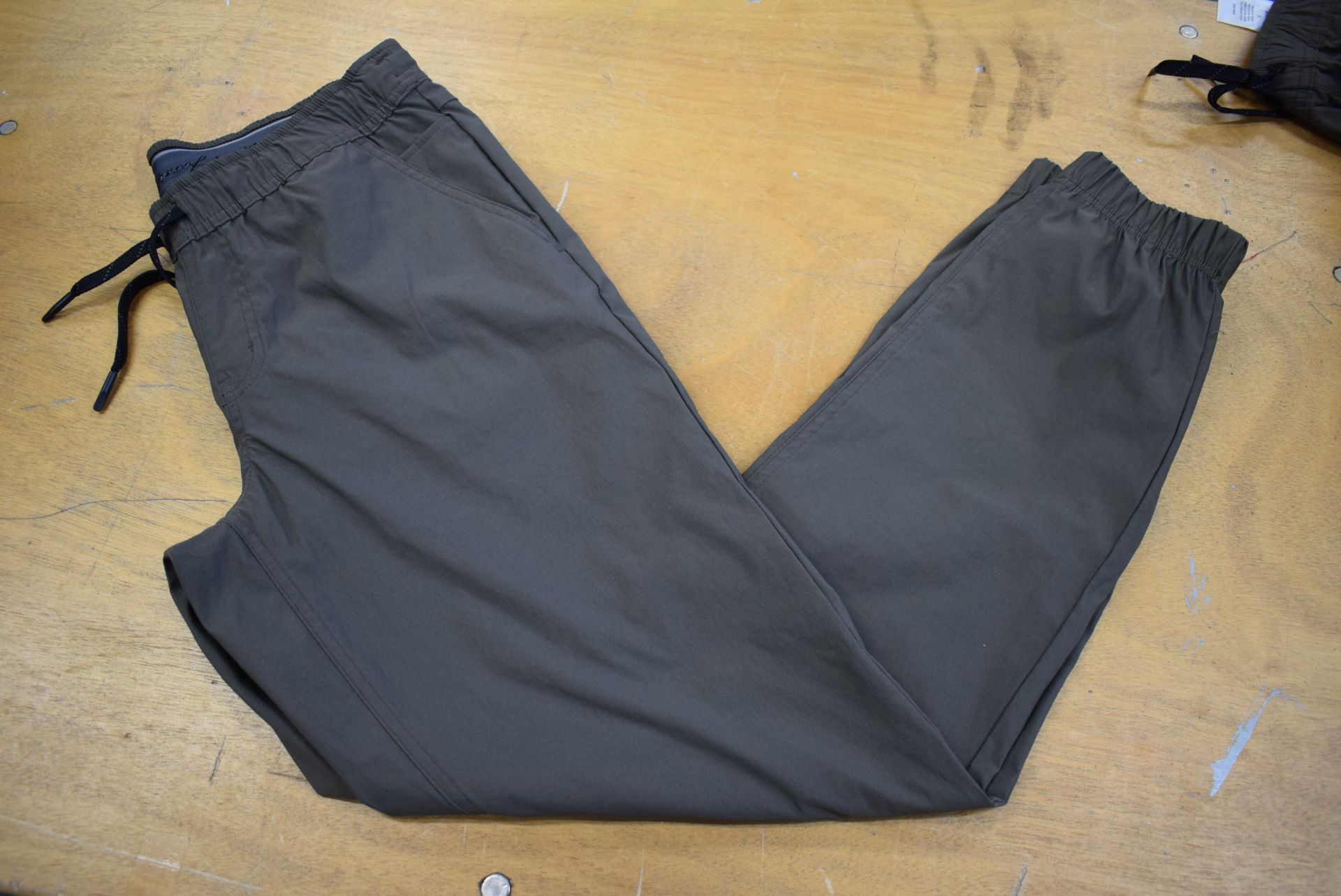 *Weatherproof Green Cargo Joggers Size: S