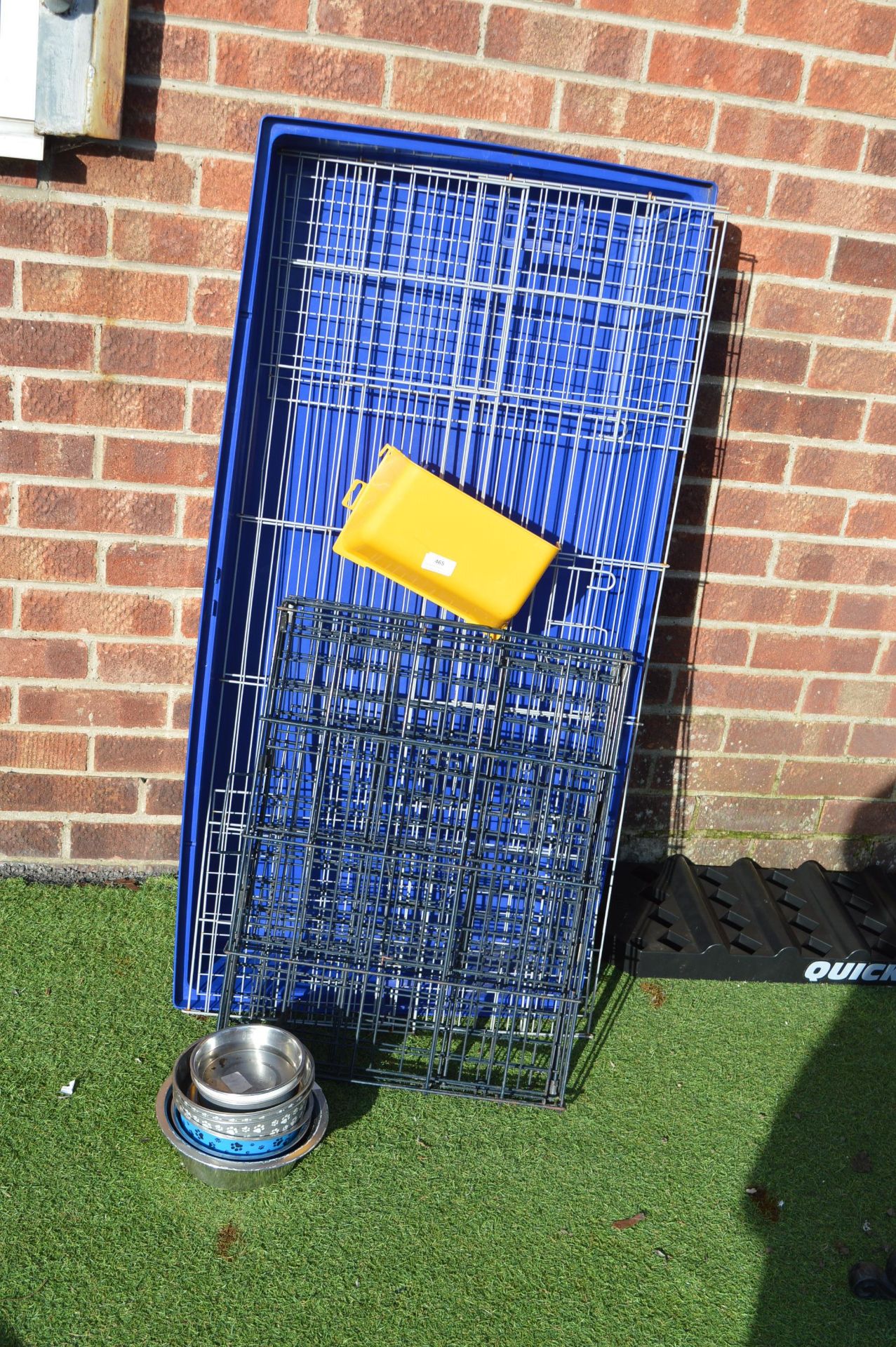 Folding Pet Cage and Dog Bowls