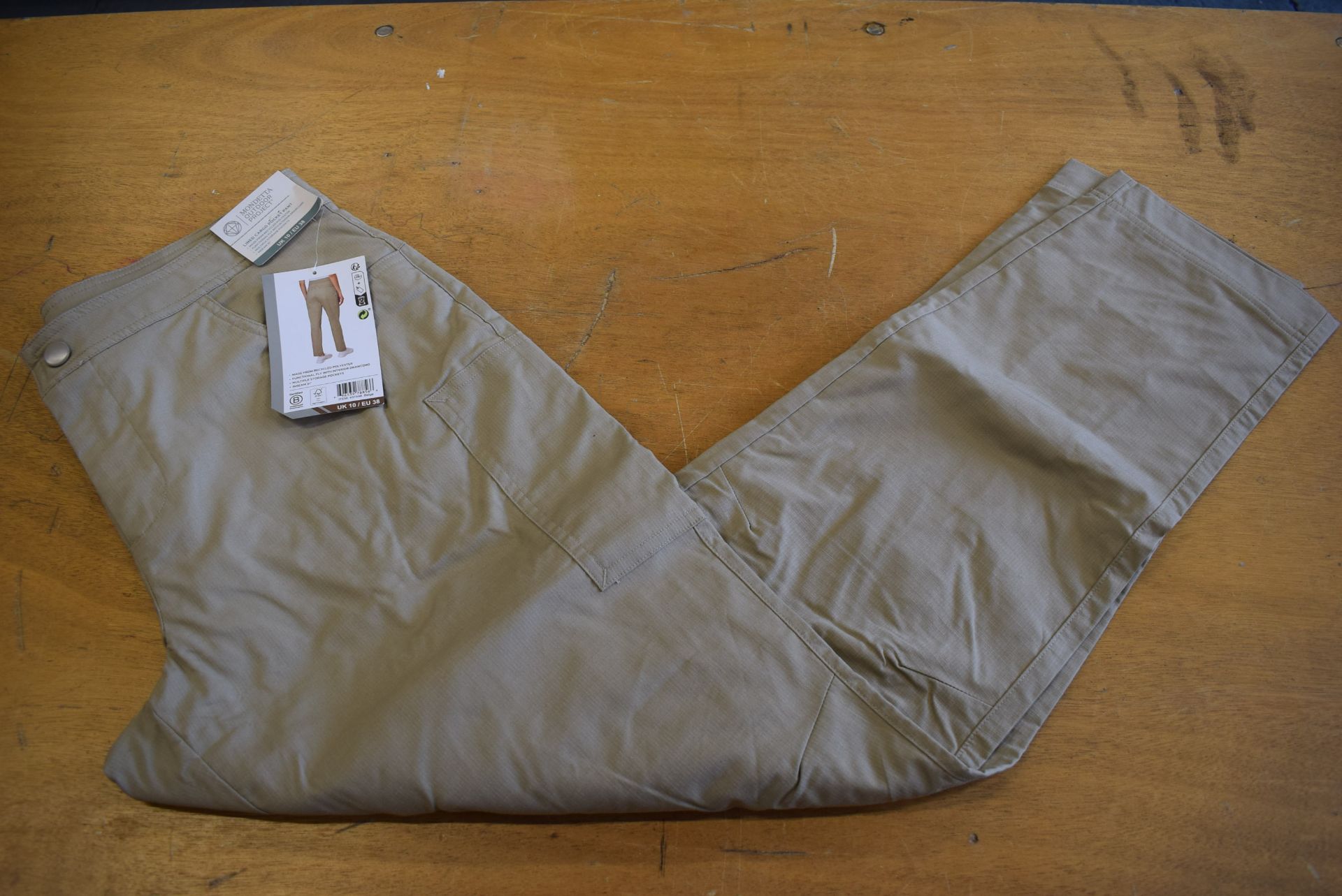 *Mondetta Beige Lined Cargo Pants Size: 10