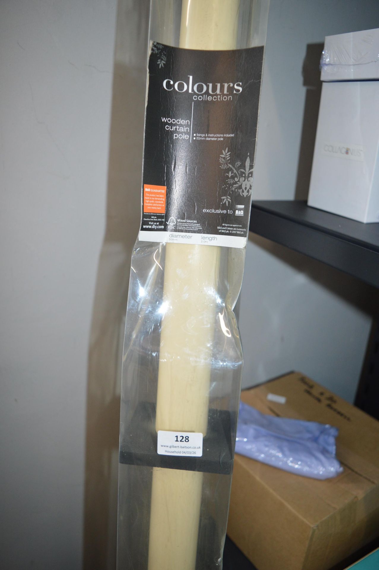 B&Q Wooden Curtain Pole 50mm x 2m - Image 3 of 3