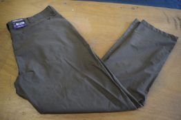 *Kirkland Green Cargo Pants Size: 40x32