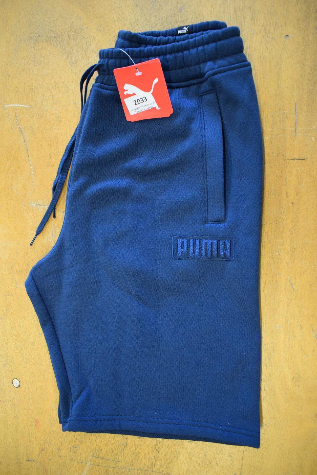 *Puma Navy Shorts Size: S