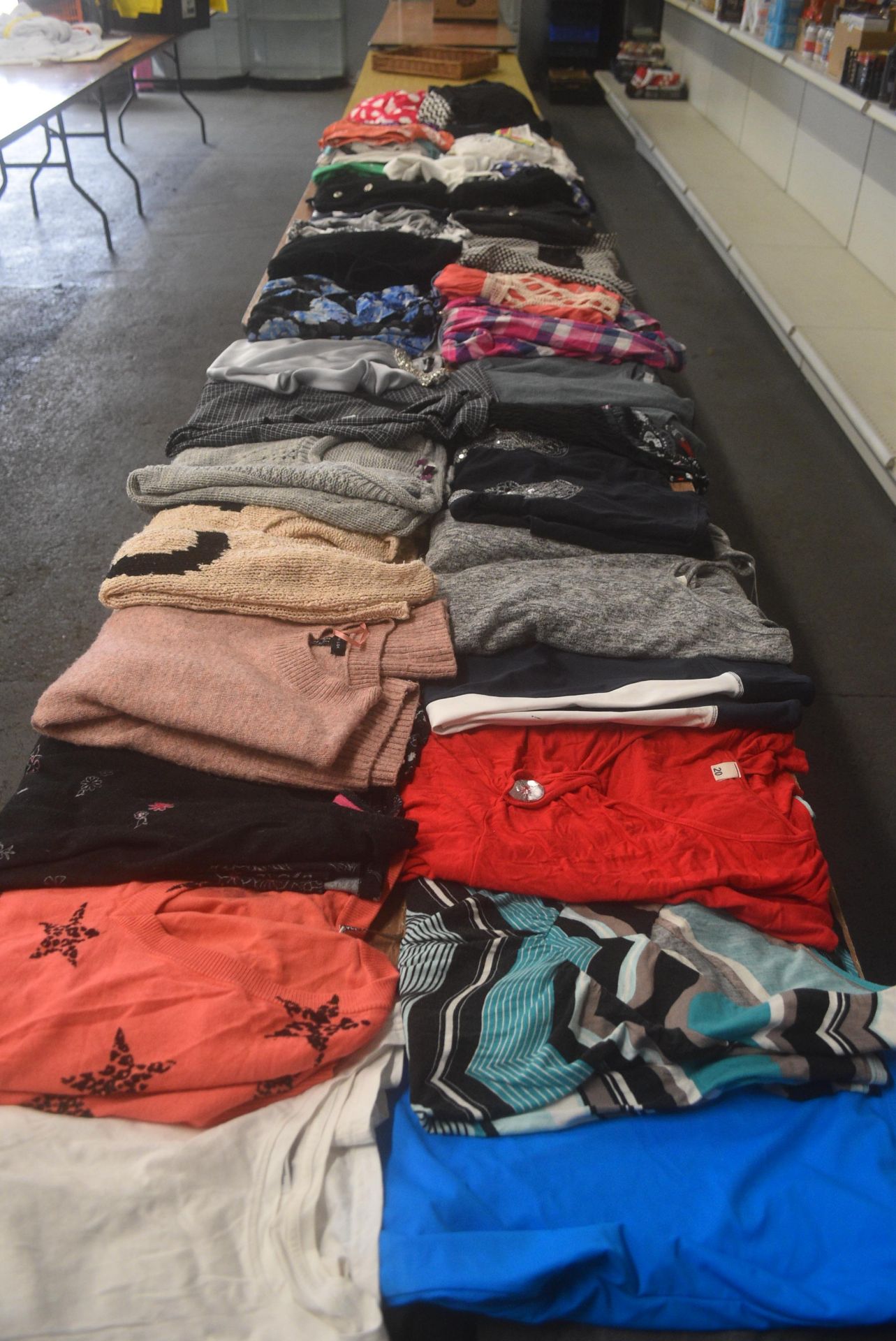 Quantity of Assorted Lady’s Clothing Sizes: 18 to 20, Including Simply Be, Dorothy Perkins, Apricot,