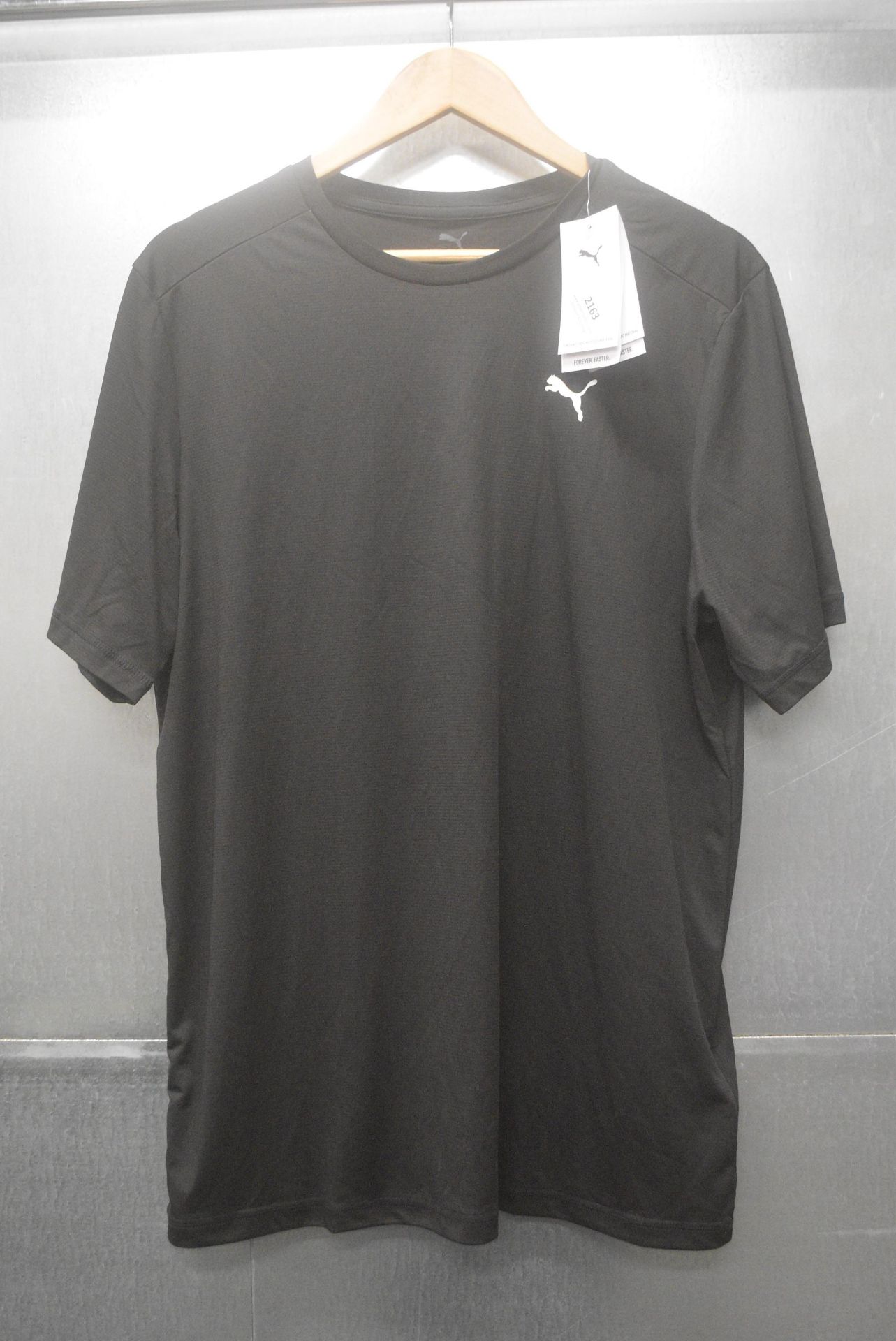 *Puma Black Moisture Wicking Spots Top Size: L