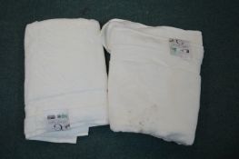 *2x Grandeur White Bath Towels 76x147cm