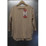*Kirkland Lady’s Beige 3/4 Sleeve Top Size: M