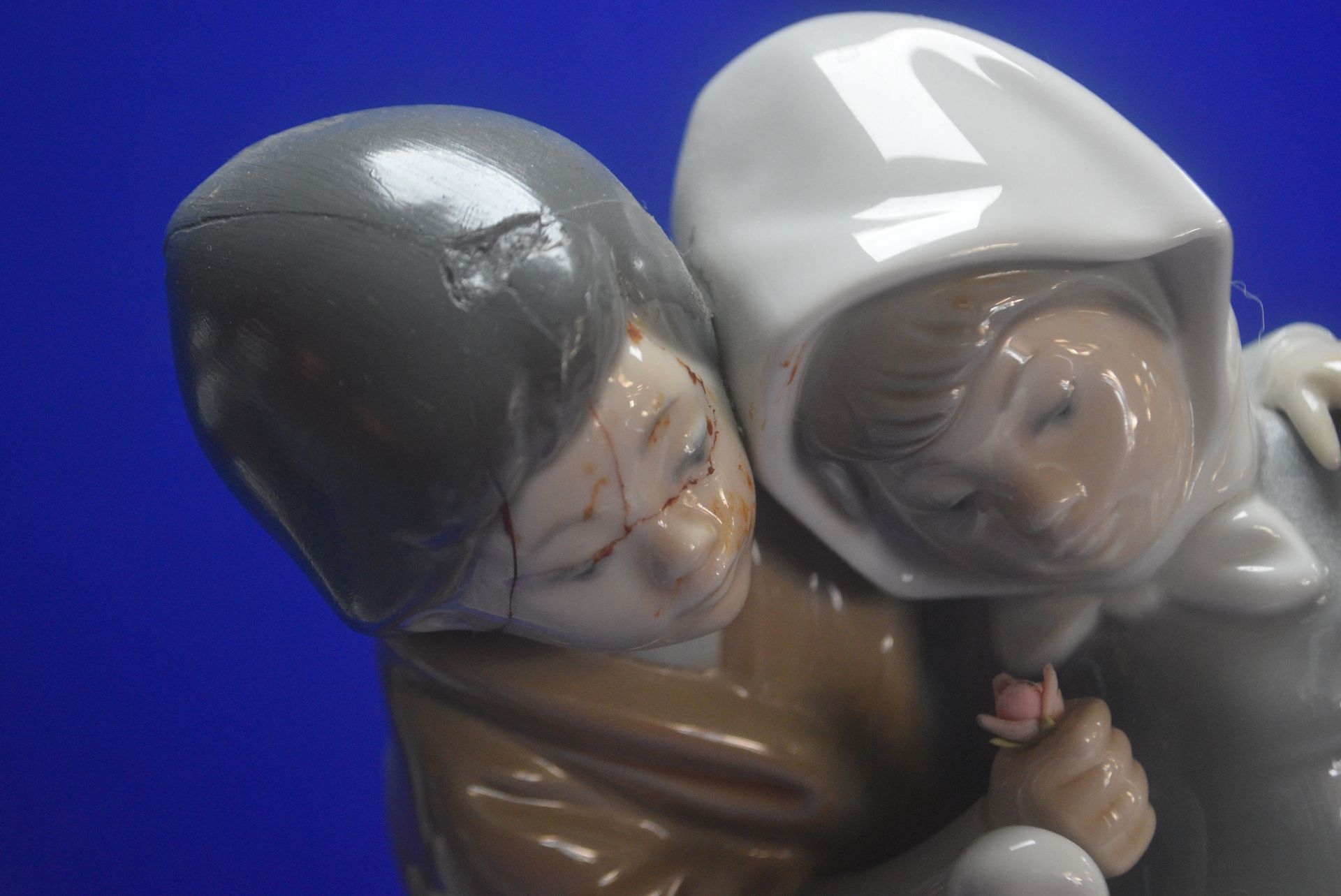 4x Nao Porcelain Figurines (1x AF) - Image 2 of 2