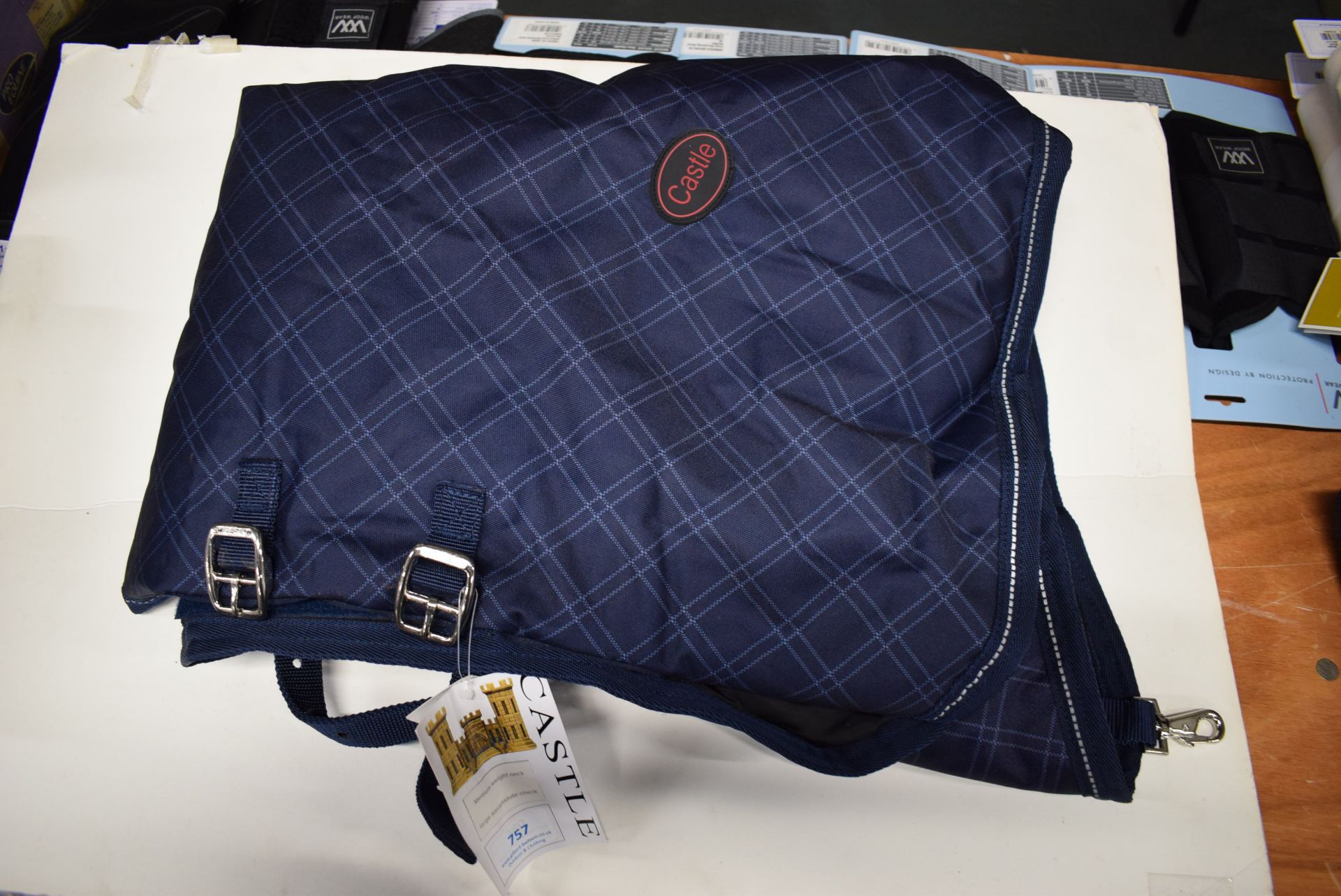 Castle Medium Weight Neck in Navy & White Check Size: L