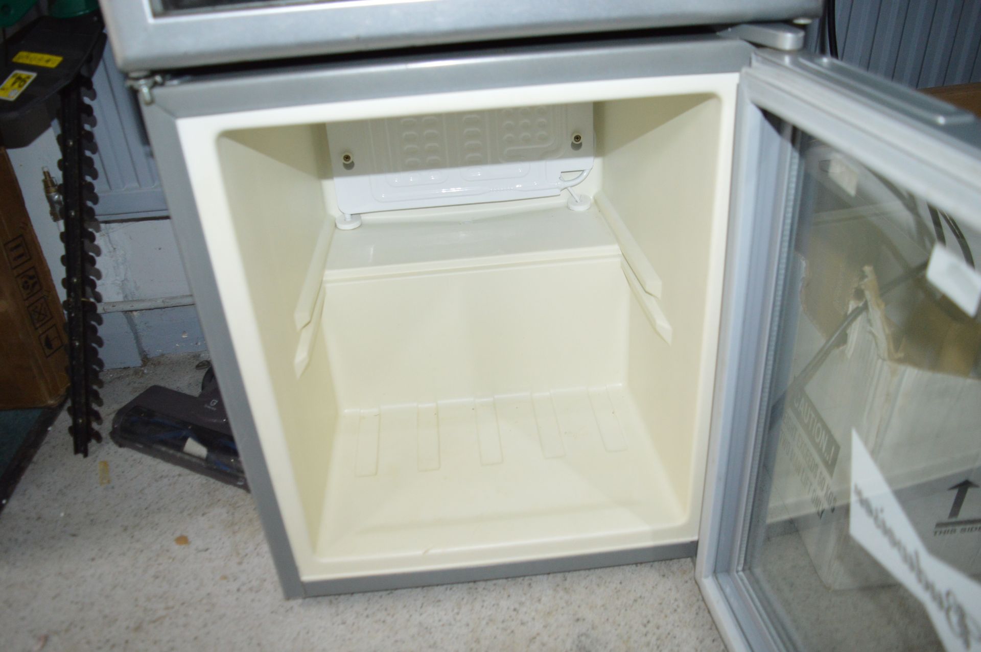 Budweiser Drinks Fridge - Image 2 of 2