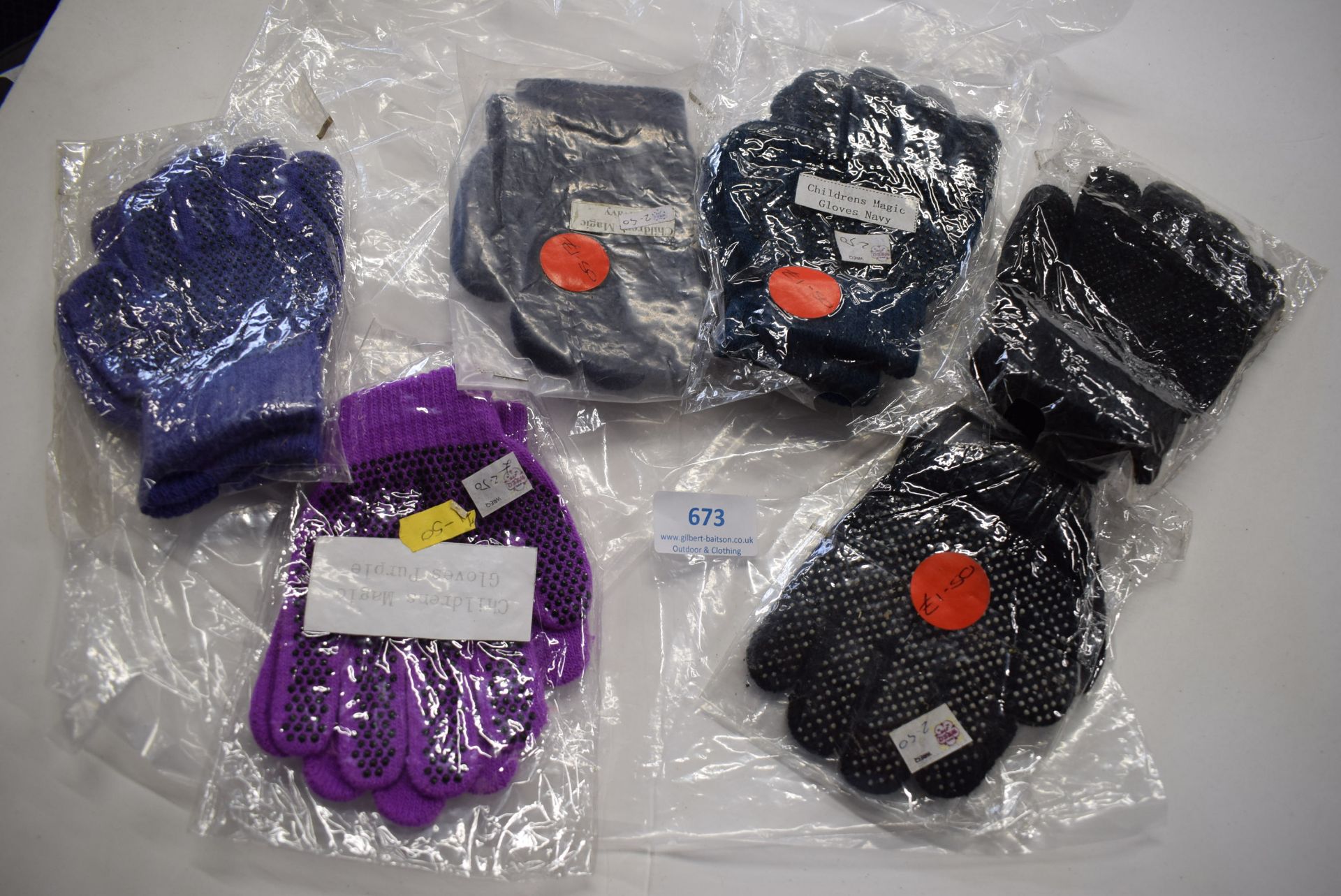 6x Pairs of Various Children’s Gloves