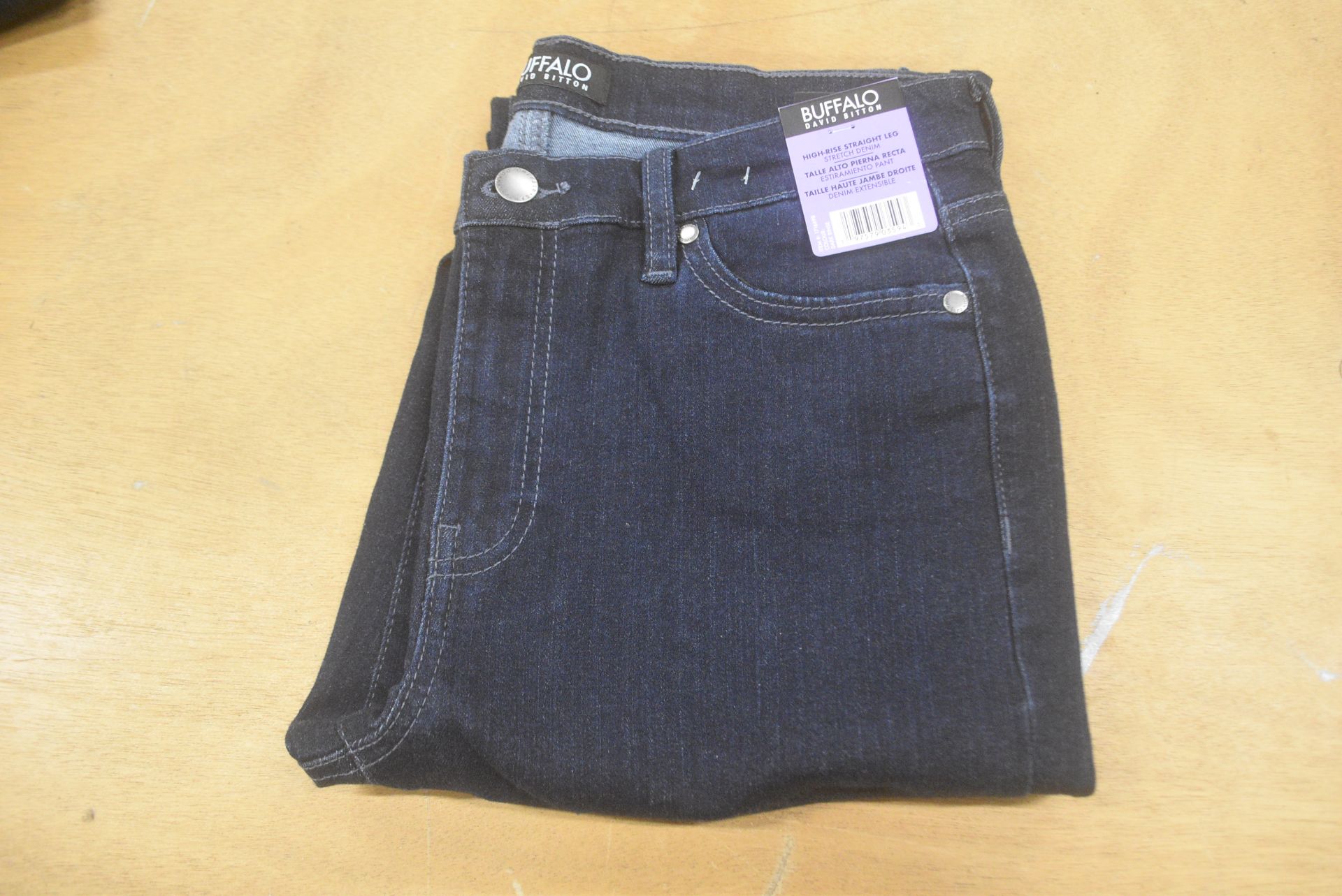 *Buffalo High Rise Stright Leg Stretch Denim Jeans Size: 8