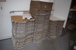*Large Quantity of White Cardboard Lidded Boxes in Two Sizes