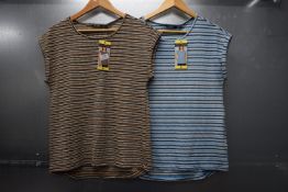 *2x Ellen Reyes Tops Size: S