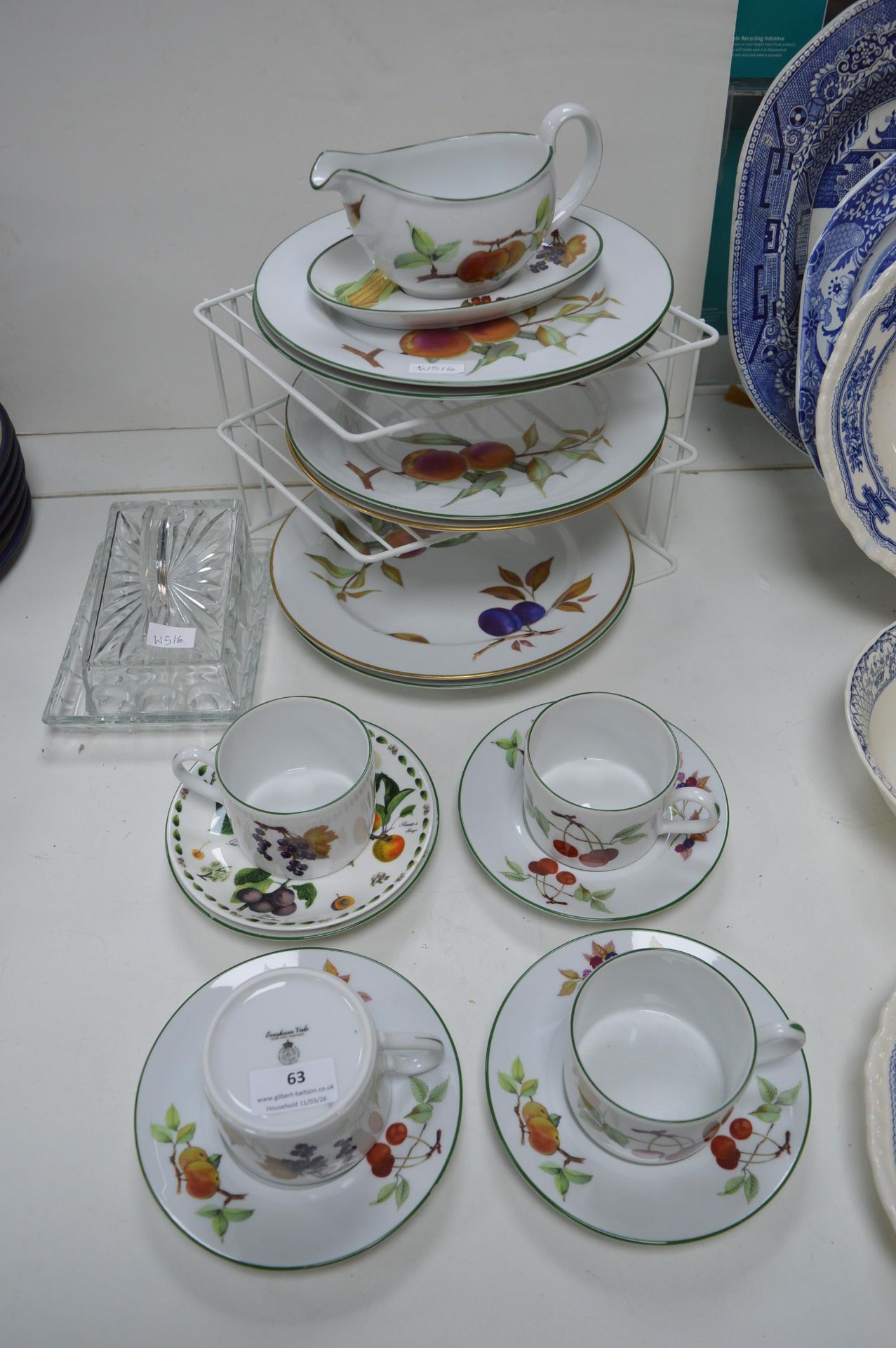 Royal Worcester Evesham Vale Tableware etc.